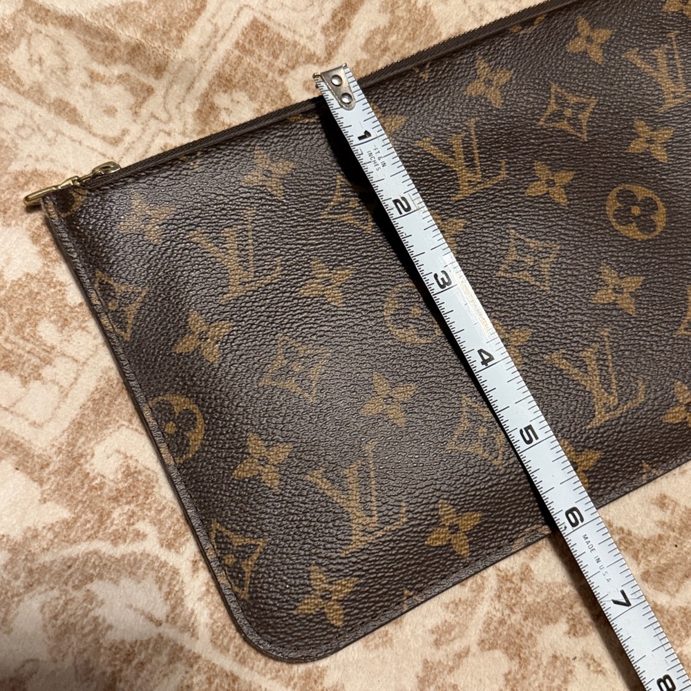 Louis Vuitton Monogram Large Neverfull Pochette/Wristlet SEE DESCRIPTION - Picture 13 of 14